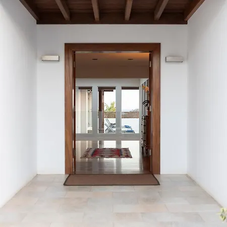 Luxury Private Pool Lanzarote Villa *